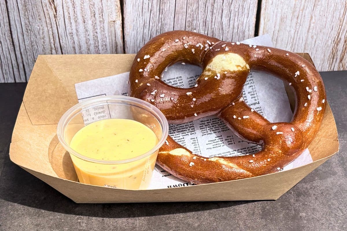 Tavern United - Pub Pretzel with Smoked MB Gouda Cheese Sauce