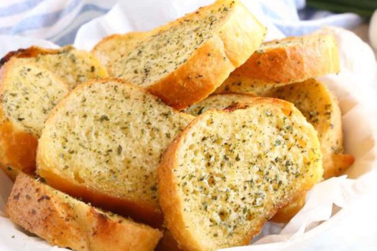 Garlic Bread Four Slices