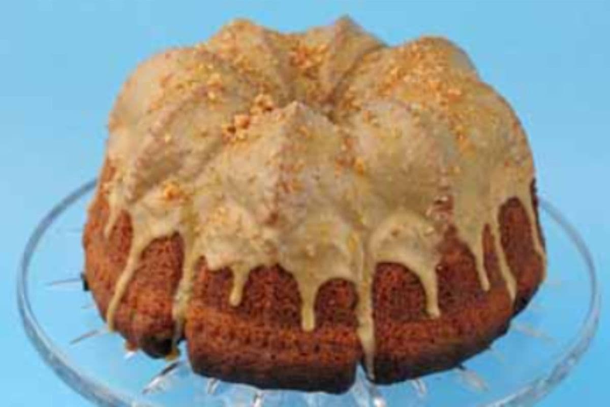 Bund Cakes Large Apple