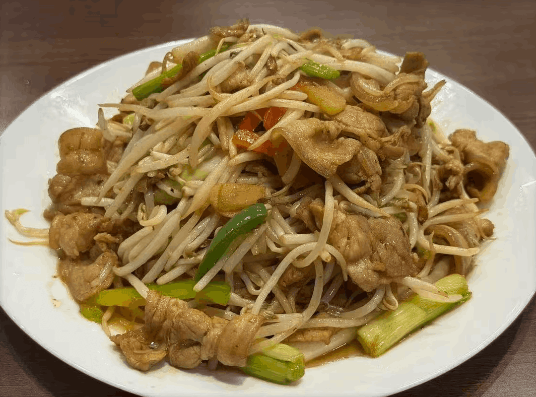 F2 Pork Belly with Bean Sprouts / F2 五花肉炒绿豆芽(猪肉)