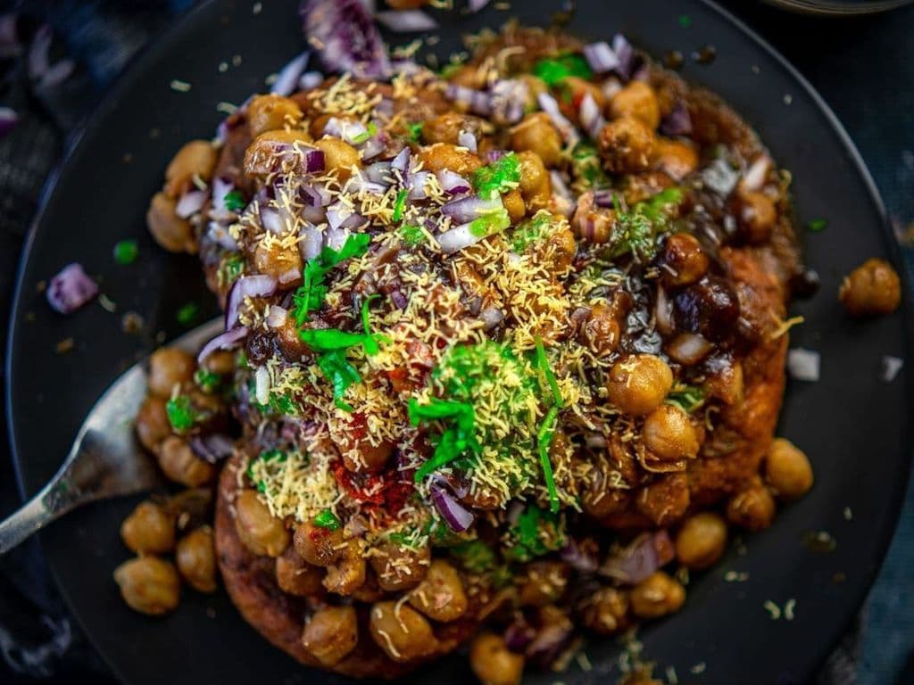 ALOO TIKKI CHAAT