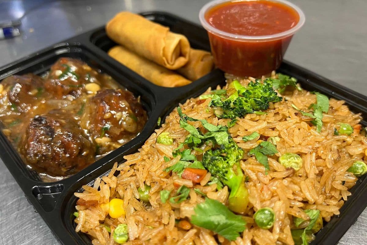 VEG FRIED RICE , CHICKEN MANCHURIAN , VEG SPRING ROLL COMO