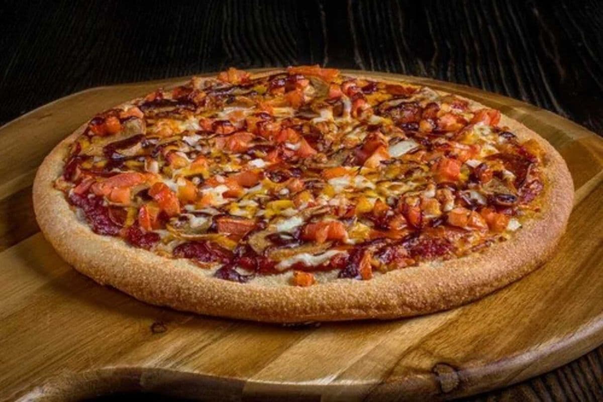 14" The Smoke House Pizza