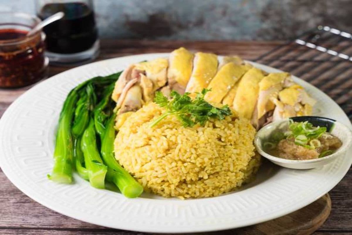 E1. Hainan Chicken on Rice 海南鸡饭