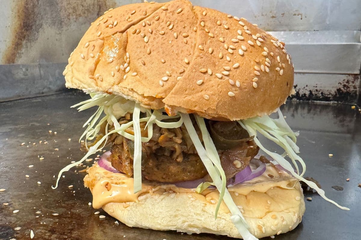 Tikki Noodle Burger