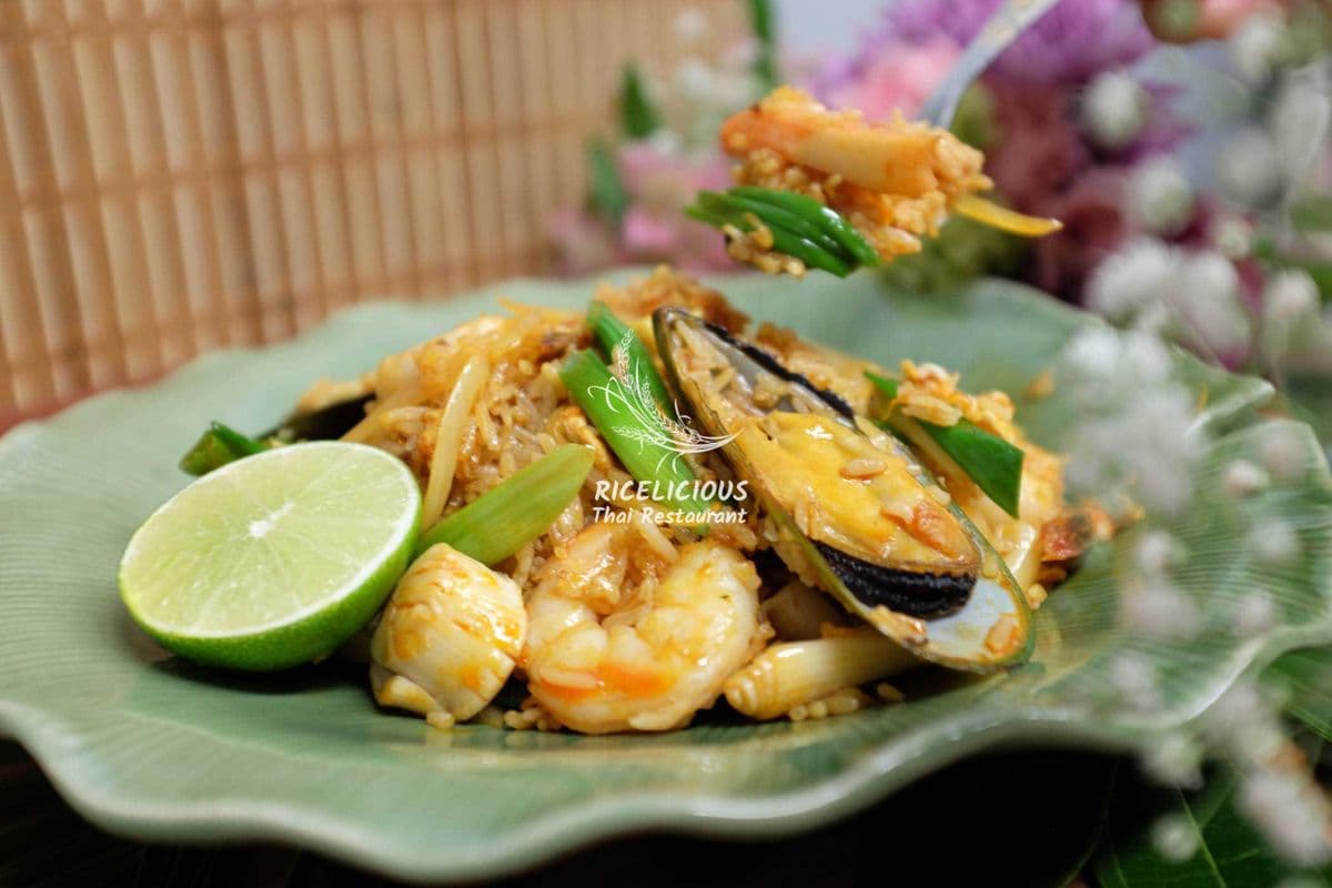 R5. Seafood Fried Rice