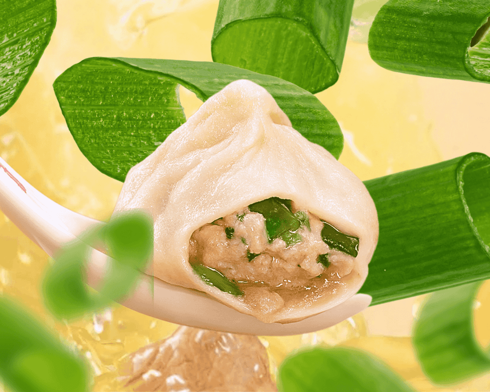 13. Juicy Pork & Chive Dumpling / Porc & Ciboulette Xiao Long Bao
