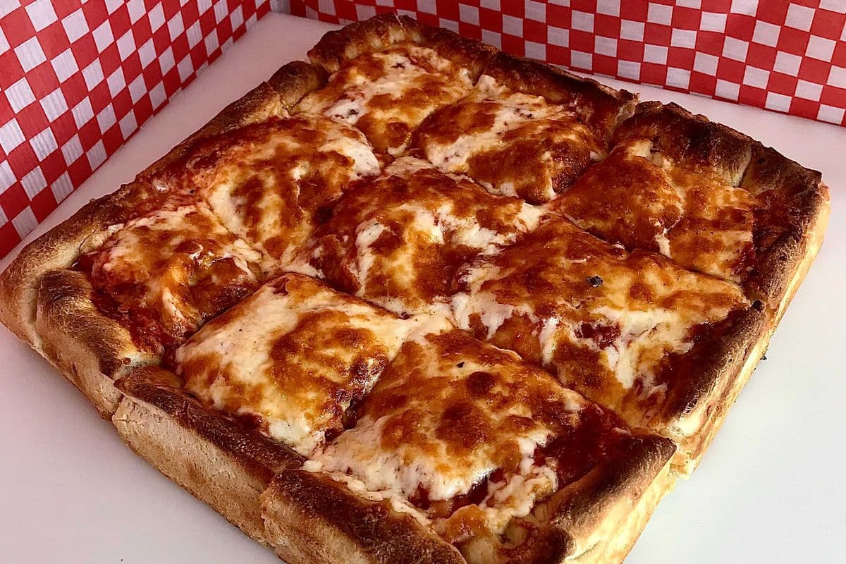 4. Cheese Pizza
