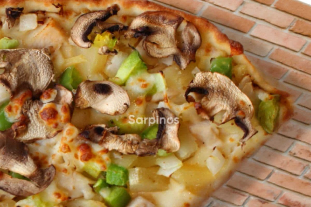 10" Baked Teriyaki Chicken Pizza (Small (10"))