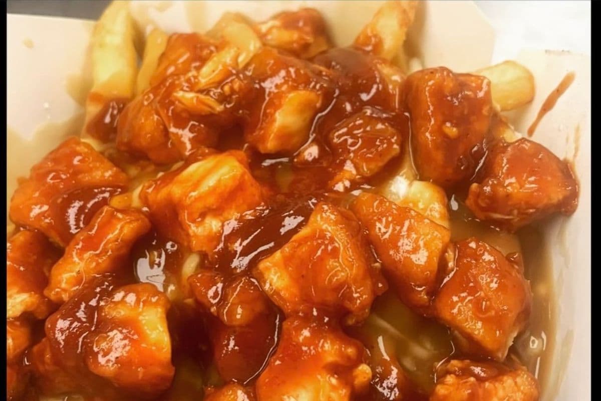 Uncle Pete's Spicy Chicken Poutine