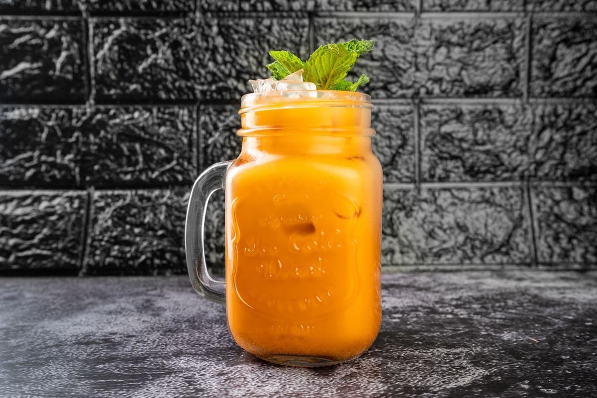 I1. Thai Iced Tea