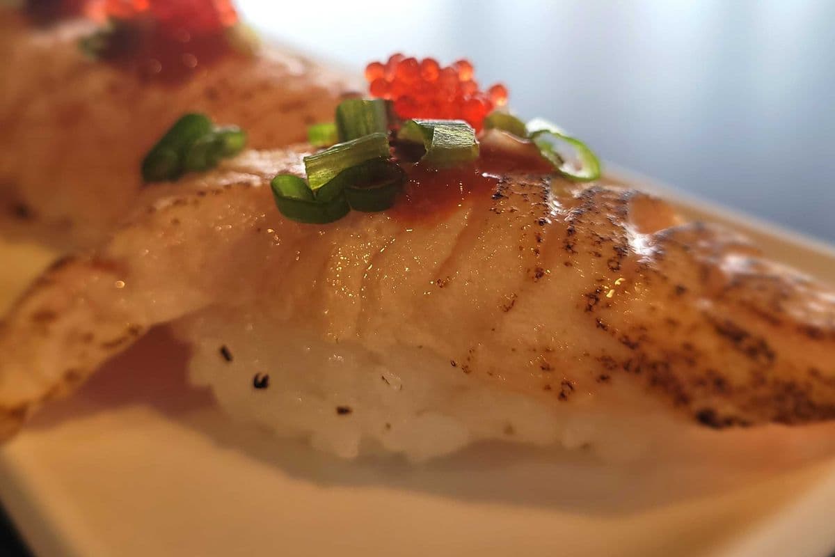 Nigiri Aburi Saumon / Roasted Salmon Nigiri