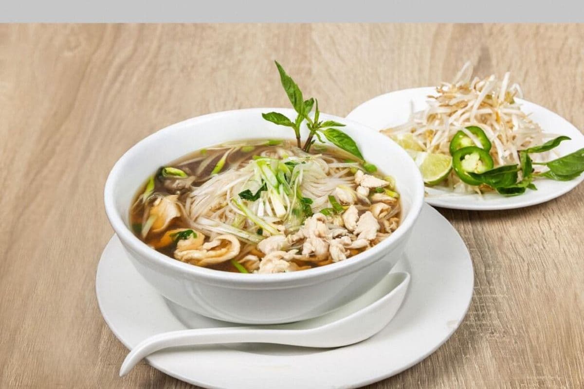 TOFU & VEGGIE PHO