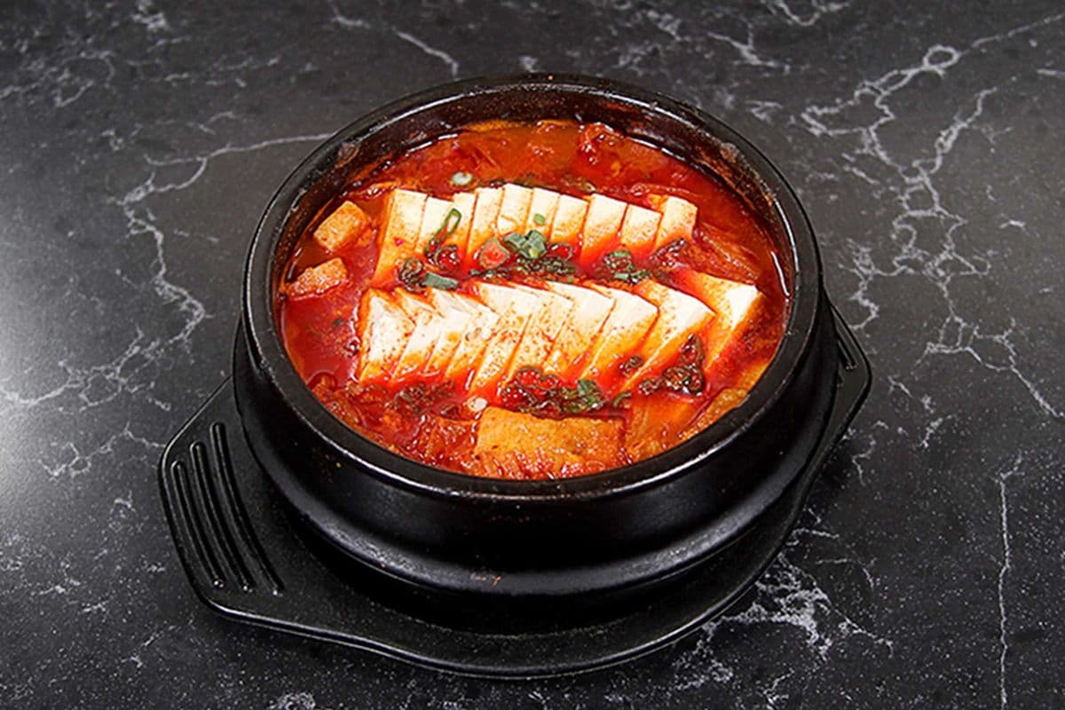 Kimchi soup