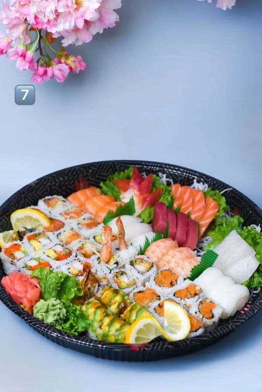 P7. Tokyo Place Party Tray (58 pcs)