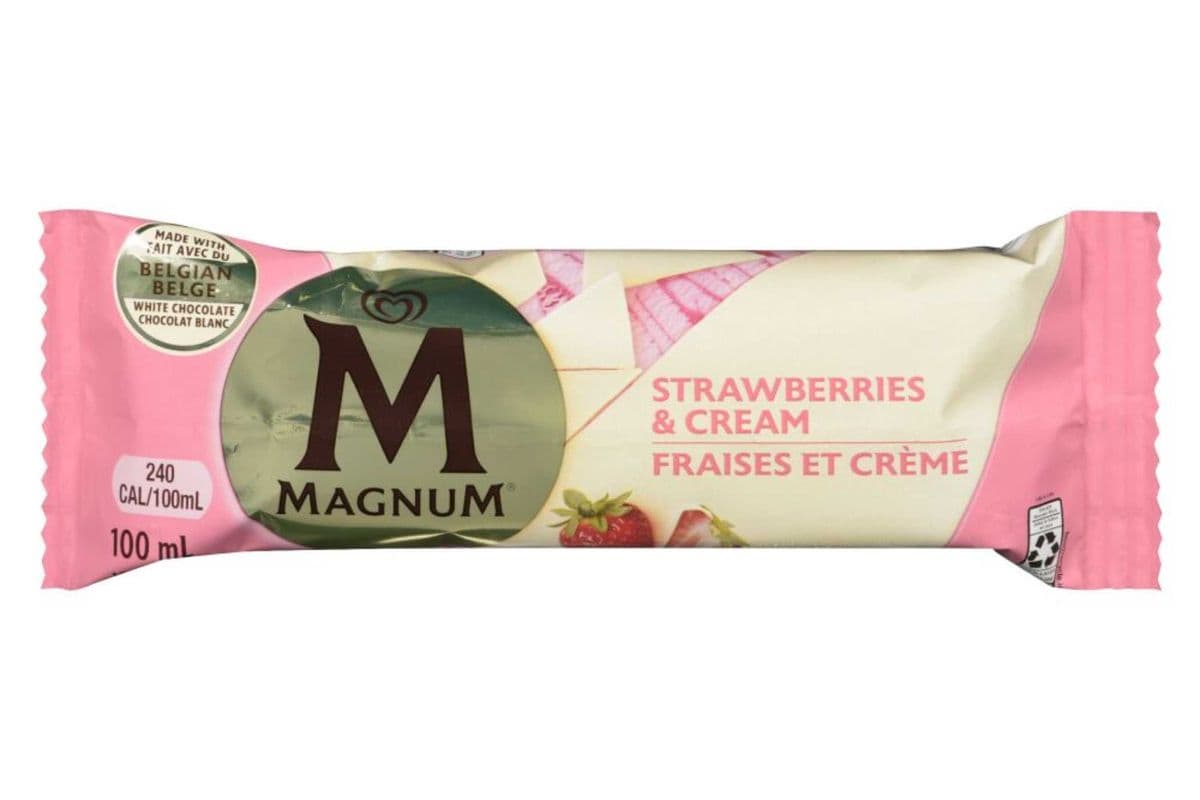 Magnum Strawberries & Cream Ice Cream Bar (100 ml)