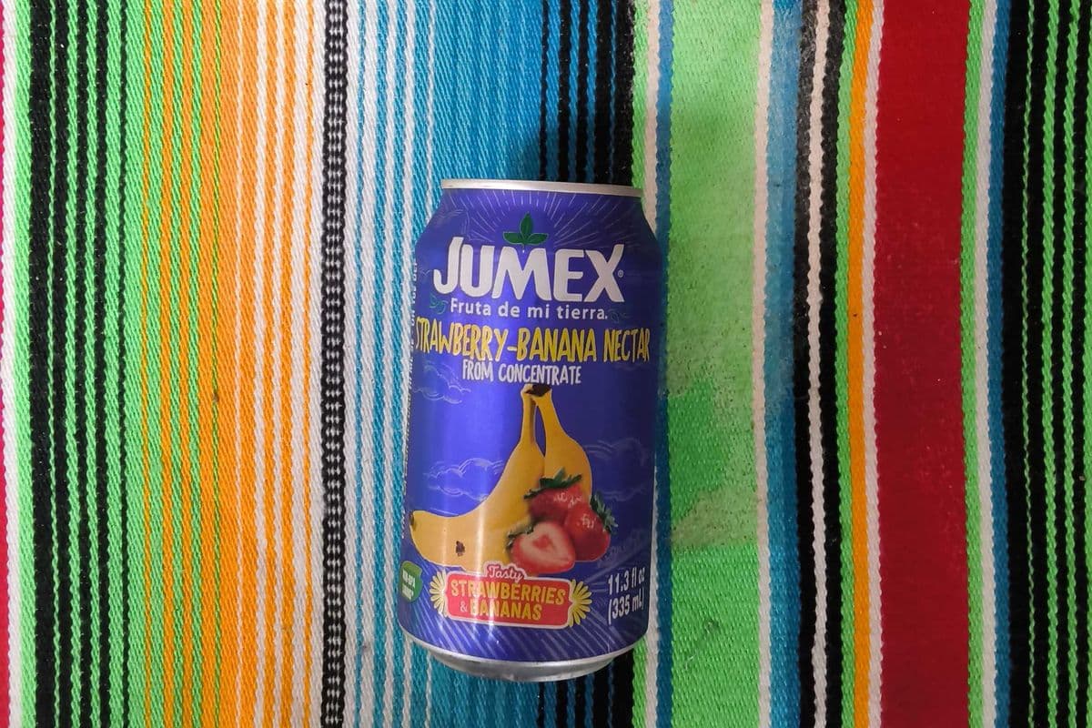 Jumex Strawberry-Banana Nectar Can (335ml)