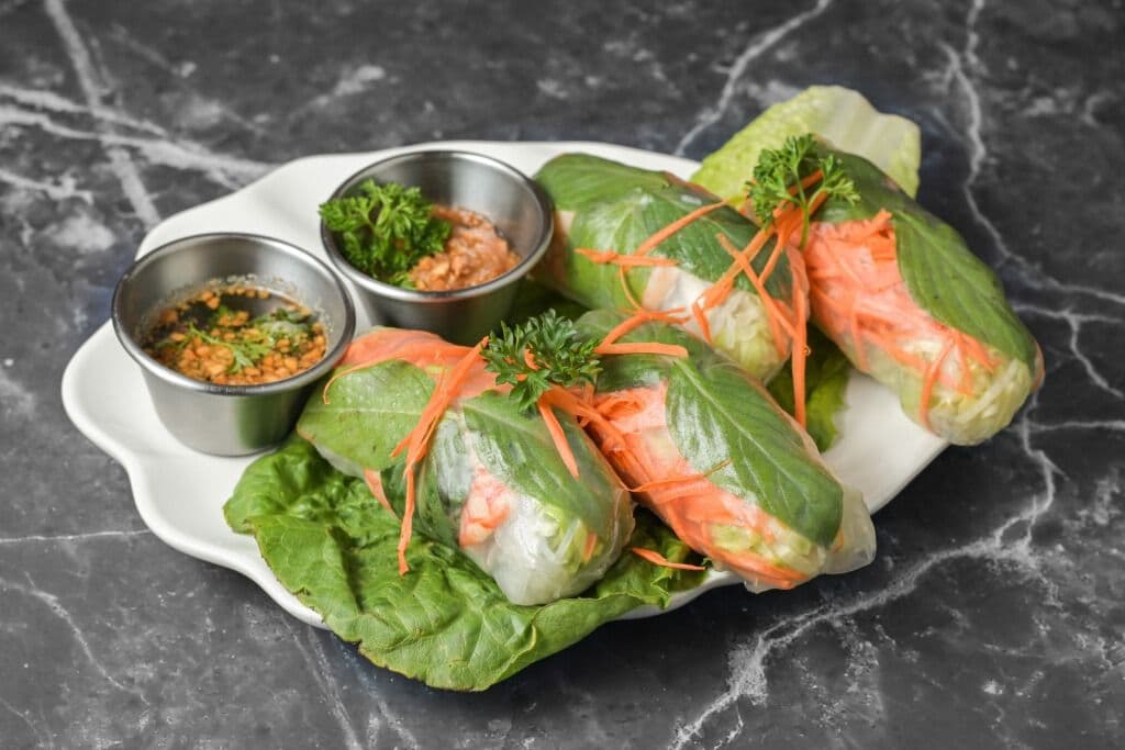 Basil Salad Roll