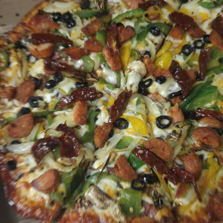 14" Pizza lolo brigida