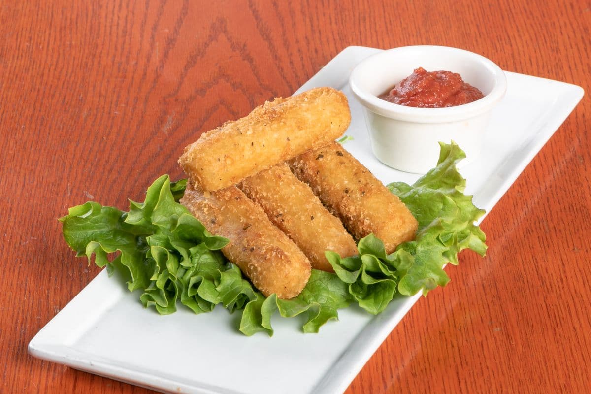 Bâtonnets de fromage mozzarella (4 mcx)