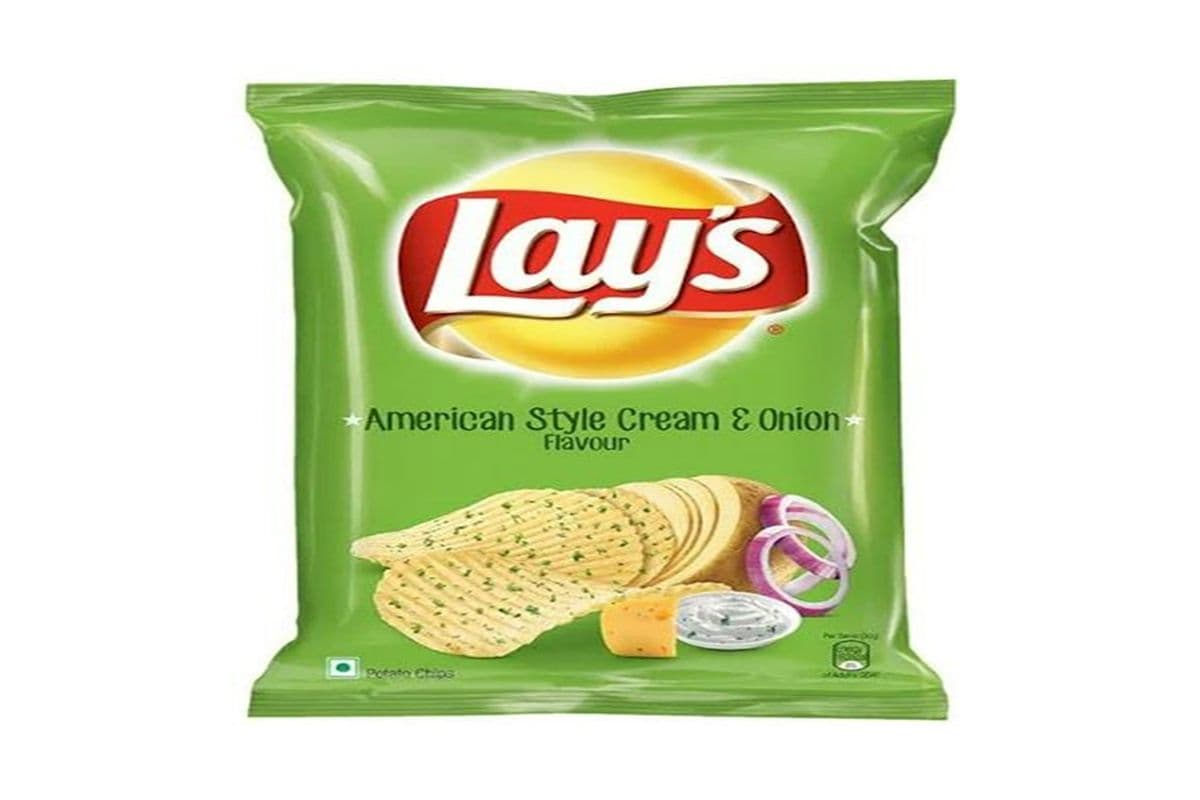 Lays Sour Cream and Onion Flavor (200g)