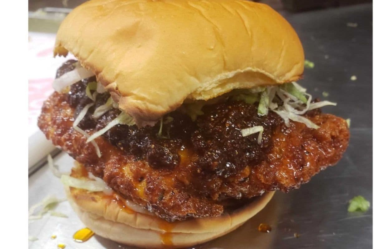 The Nashville Hot Cluck (6 oz chicken breast)