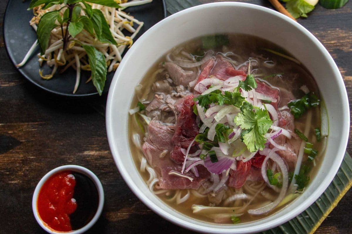 P01. Medium Rare Tenderloin Beef Pho