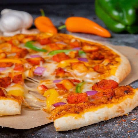 Butter Chicken Pizza