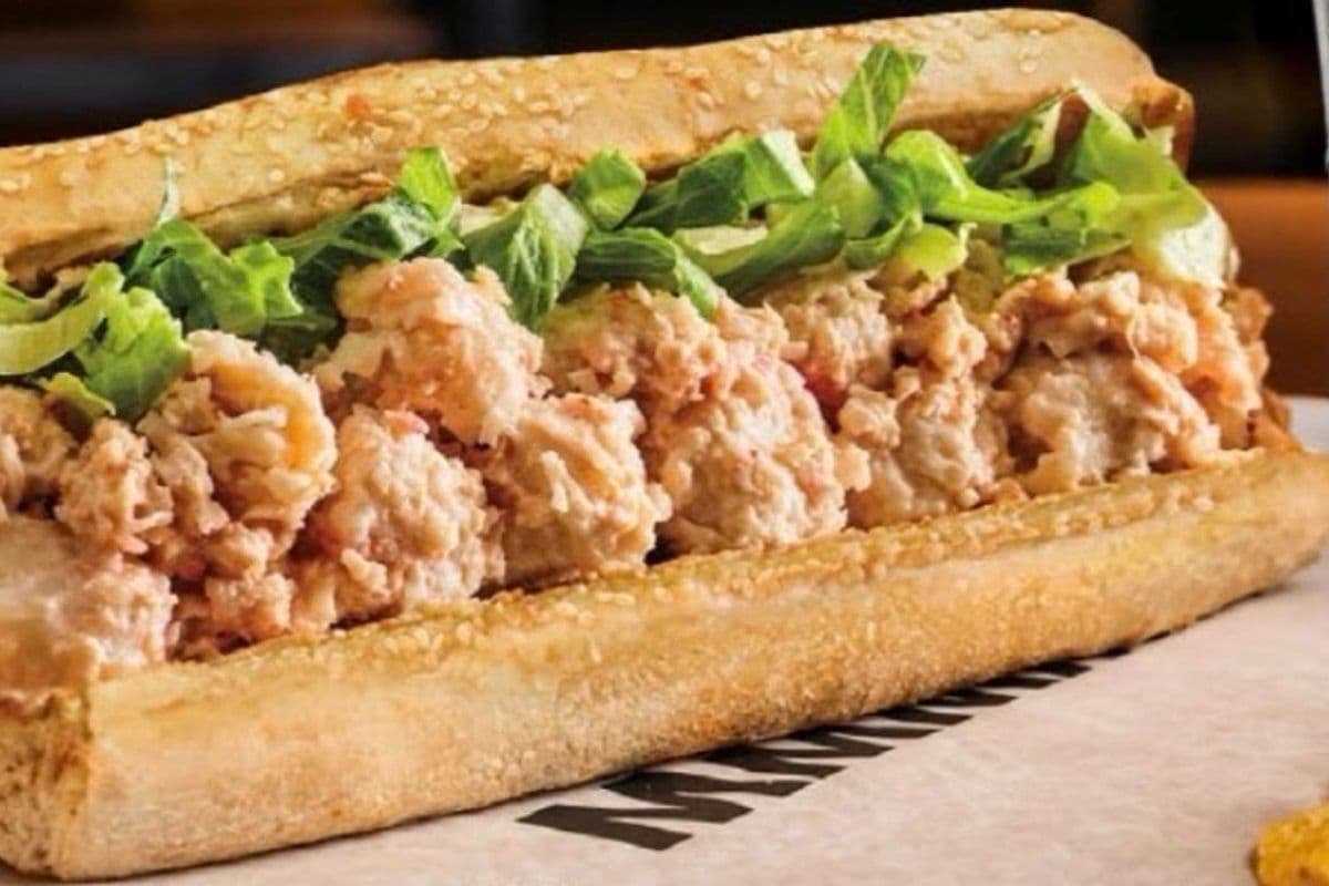 6" Small Lobster and Seafood Sub (Small) (410 Cal)