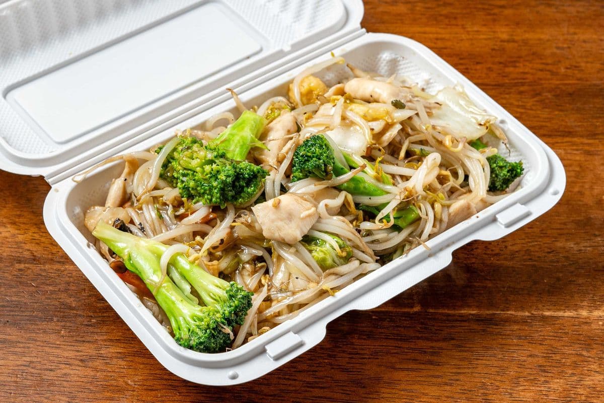 38.Sliced Chicken with Mixed Vegetables