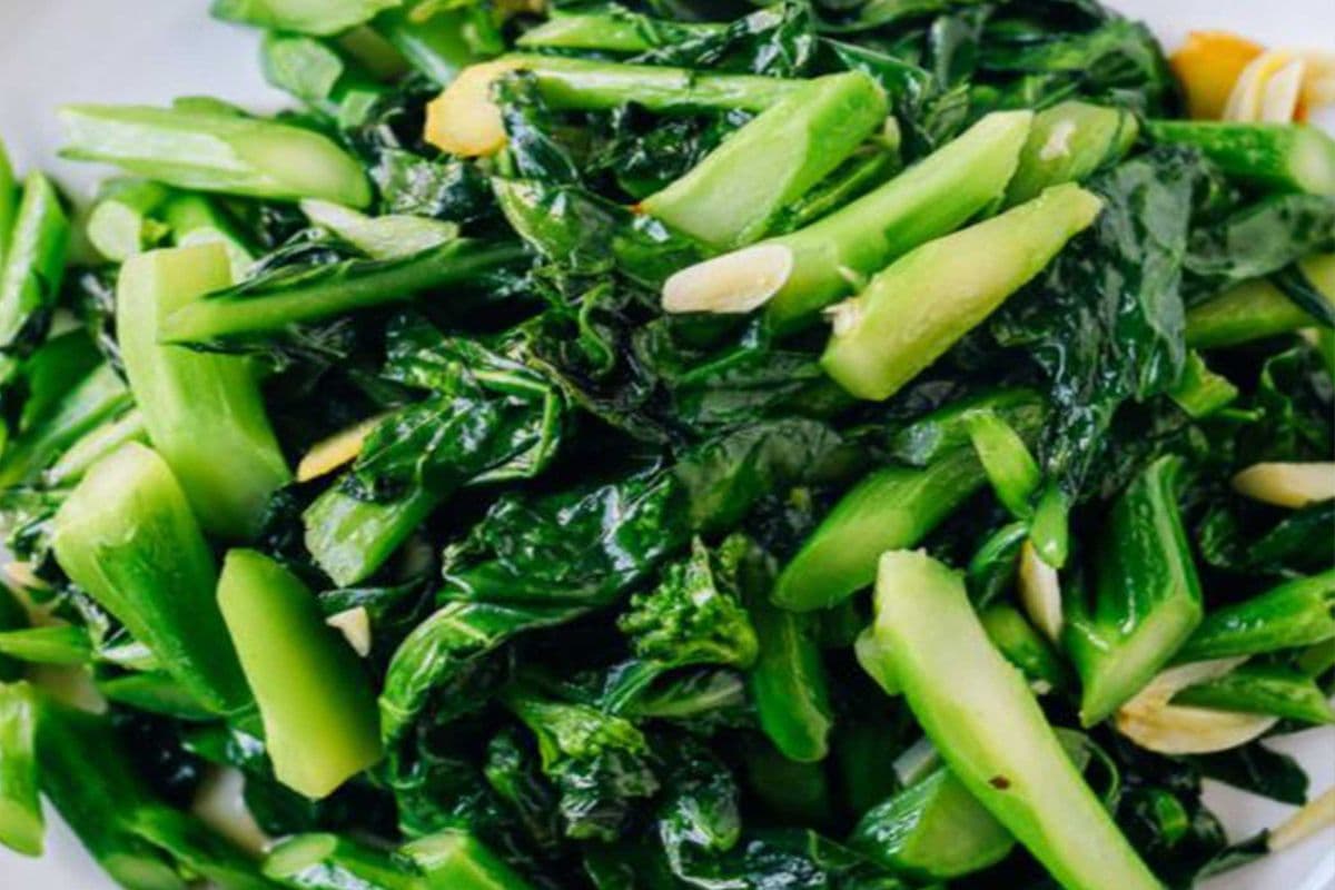 Gai-Lan with Garlic 蒜炒芥蘭