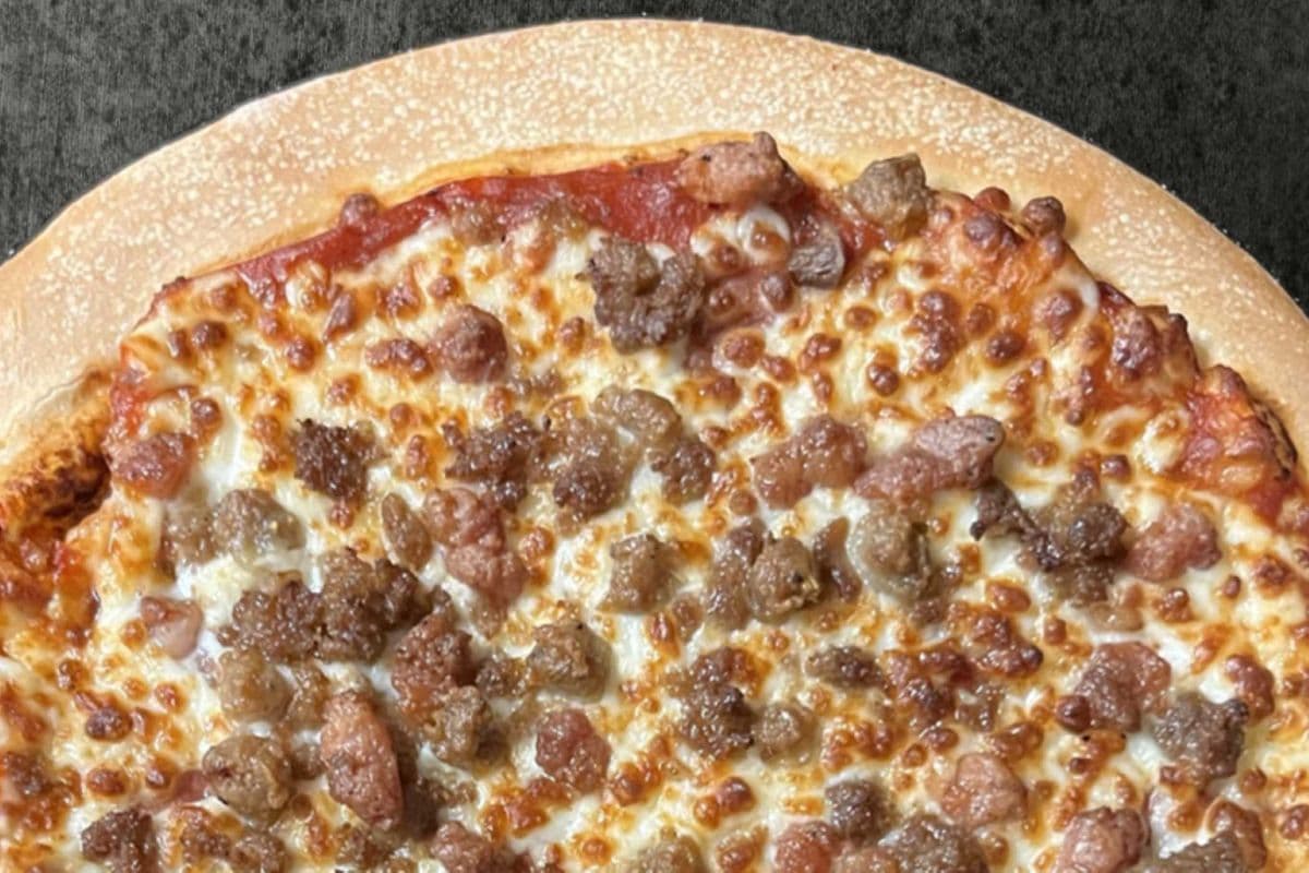 Large Meaty Pizza