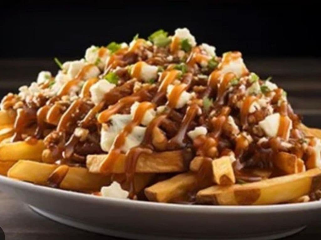 Chicken & Beef Mix Poutine