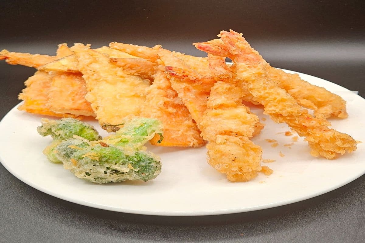 Assorted Tempura (12 pcs)