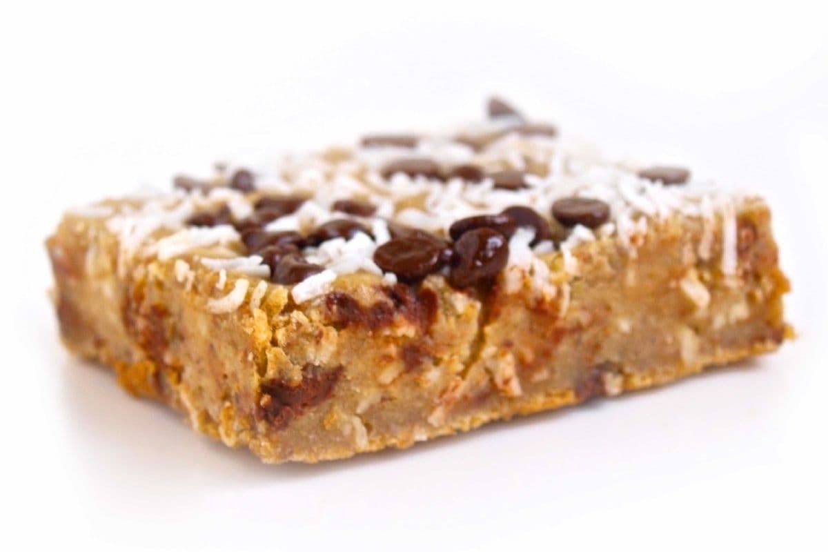 Shockingly Healthy! Gluten Free Coconut Chocolate Chip Blondie 70g Single (1 x 70g)