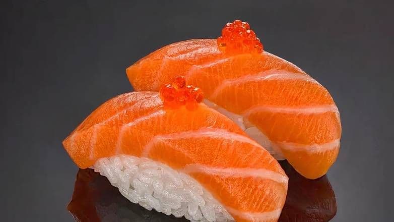 Nigiri Salmon