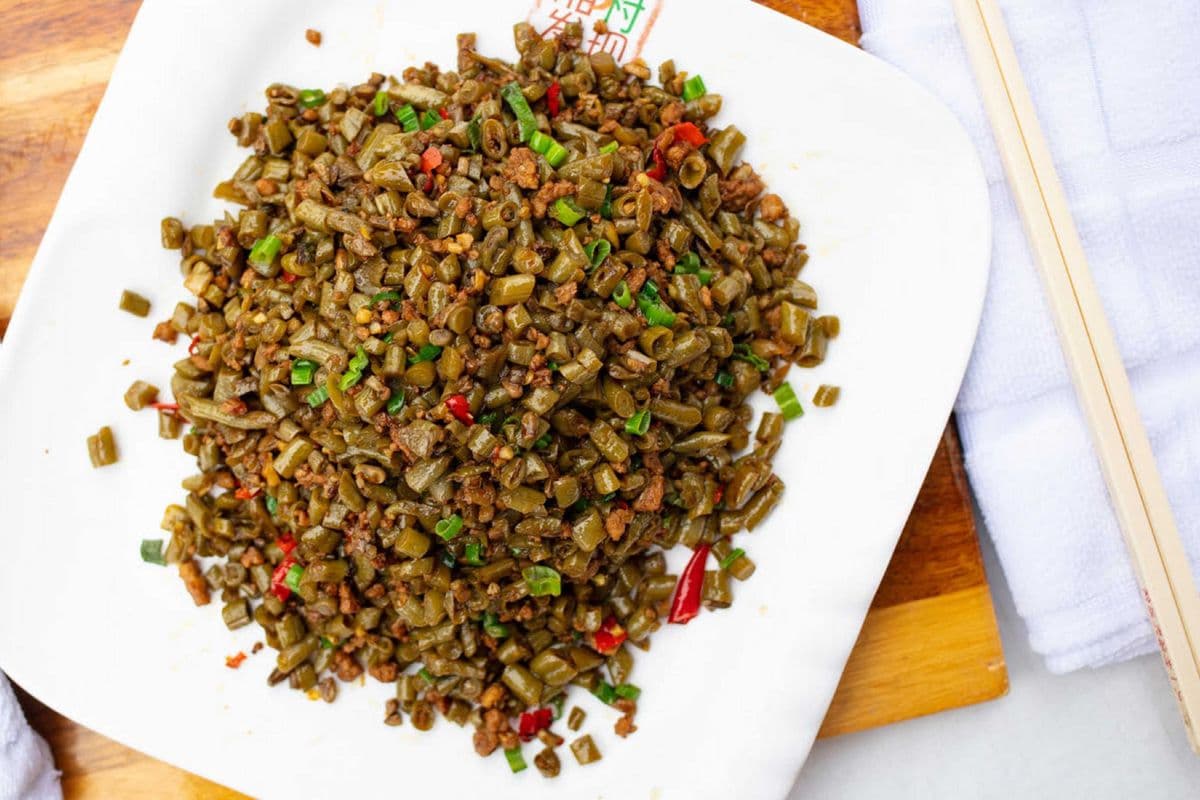Stir Fried Pickled Cowpea with Grind Pork 肉末酸缸豆