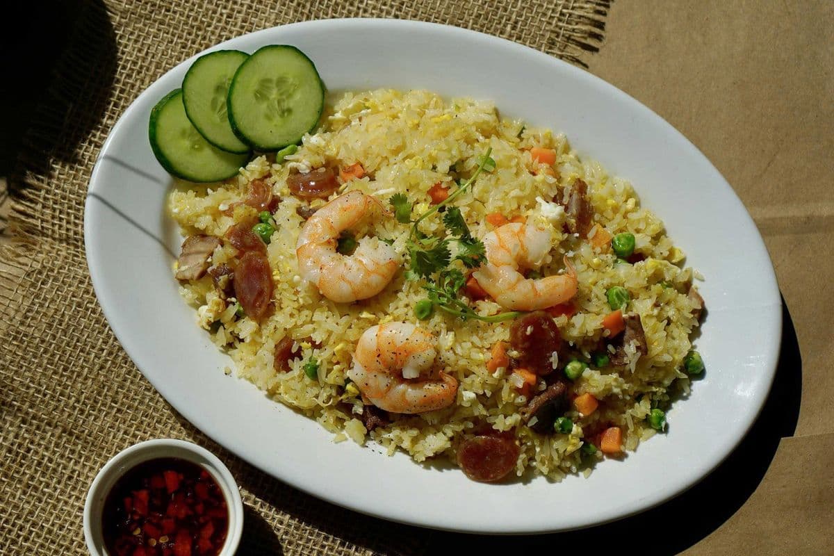 R8. Yangzhou Fried Rice / Cơm Chiên Dương Châu