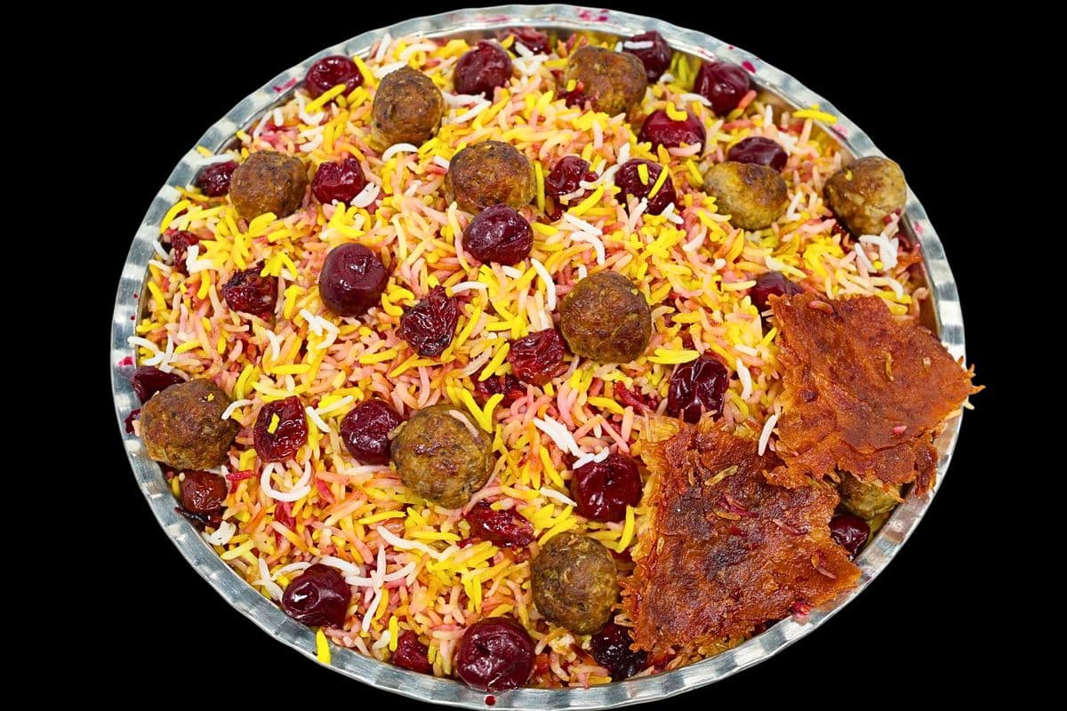 Sour Cherry Rice with Meat Balls / آلبالو پلو