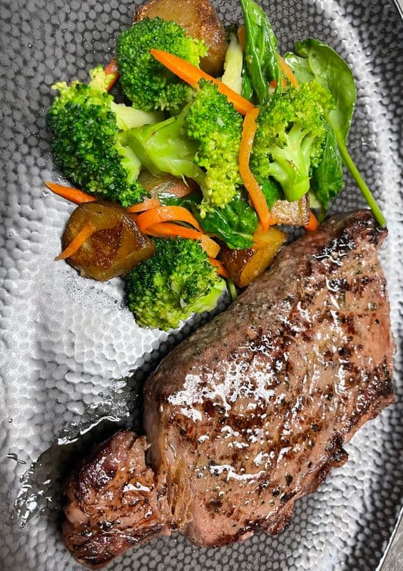 New York Steak (10 Oz.)