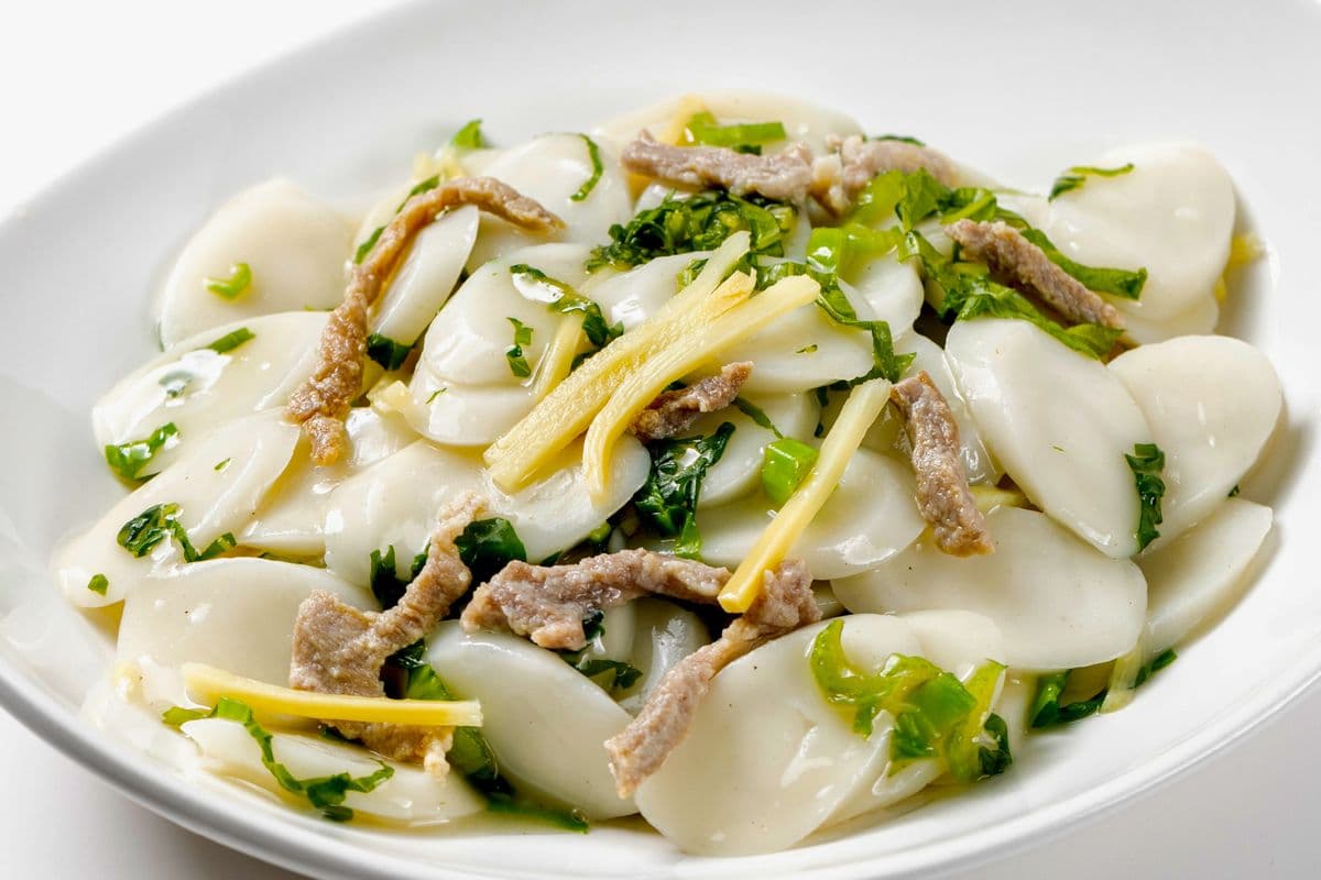 723. Pickled Mustard Green Fried Rice Cake (Pork) 雪筍肉絲炒年糕