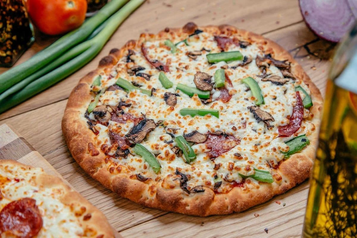 9. Pizza "10" toute garnie