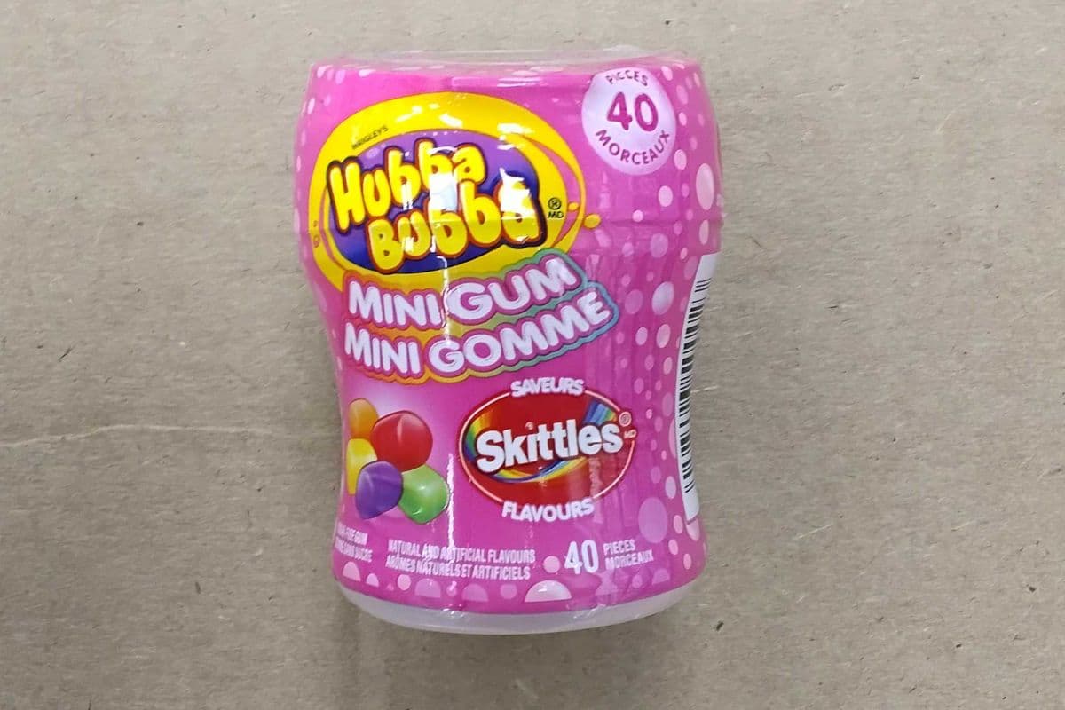 Hubba Bubba mini gums skittles flavor.