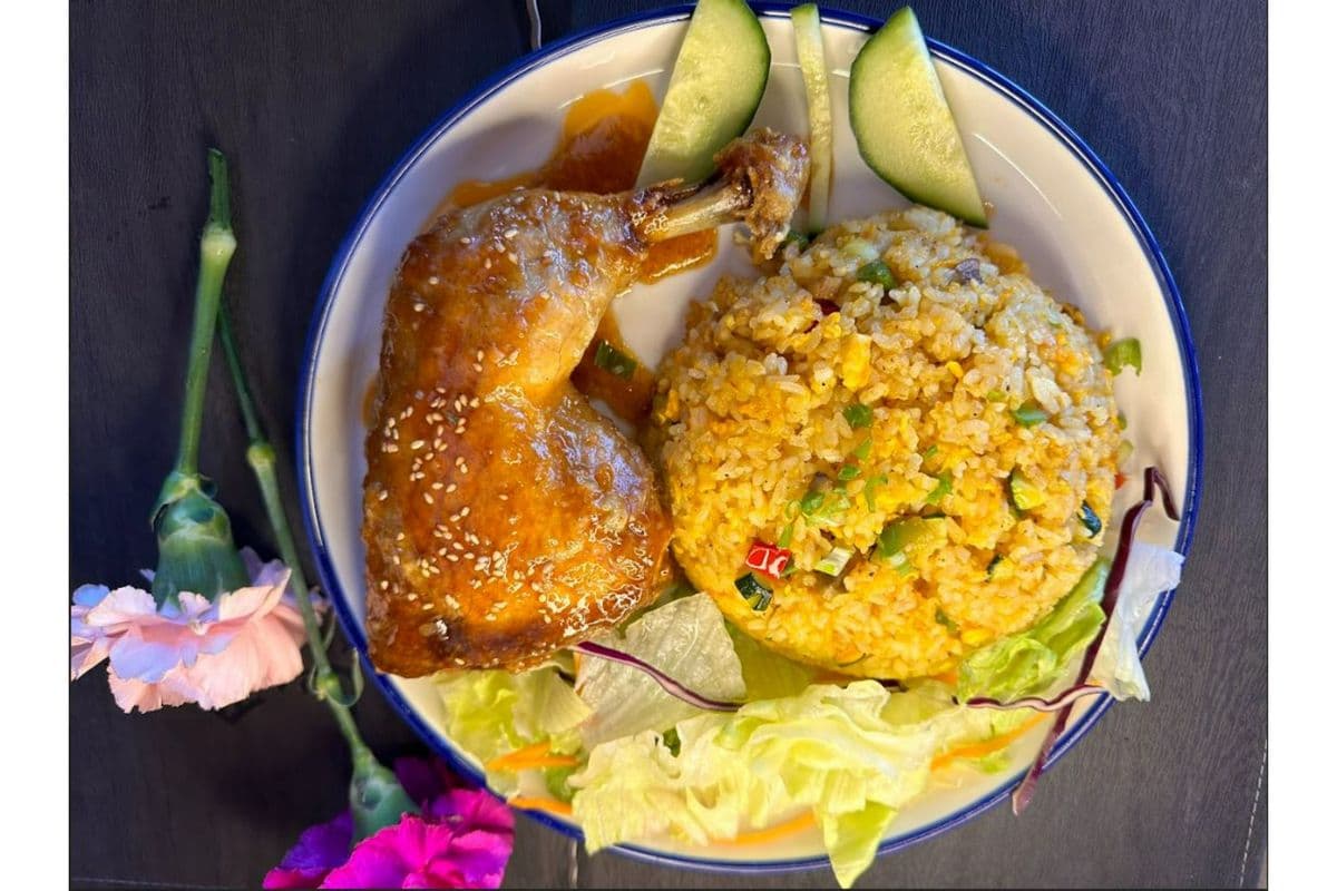 L6. Lee House Chicken Rice