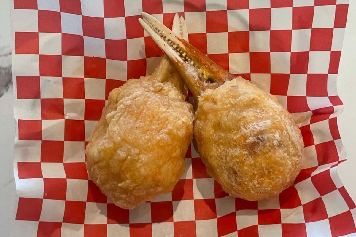 D4. Fried Crab Claw (1pc)