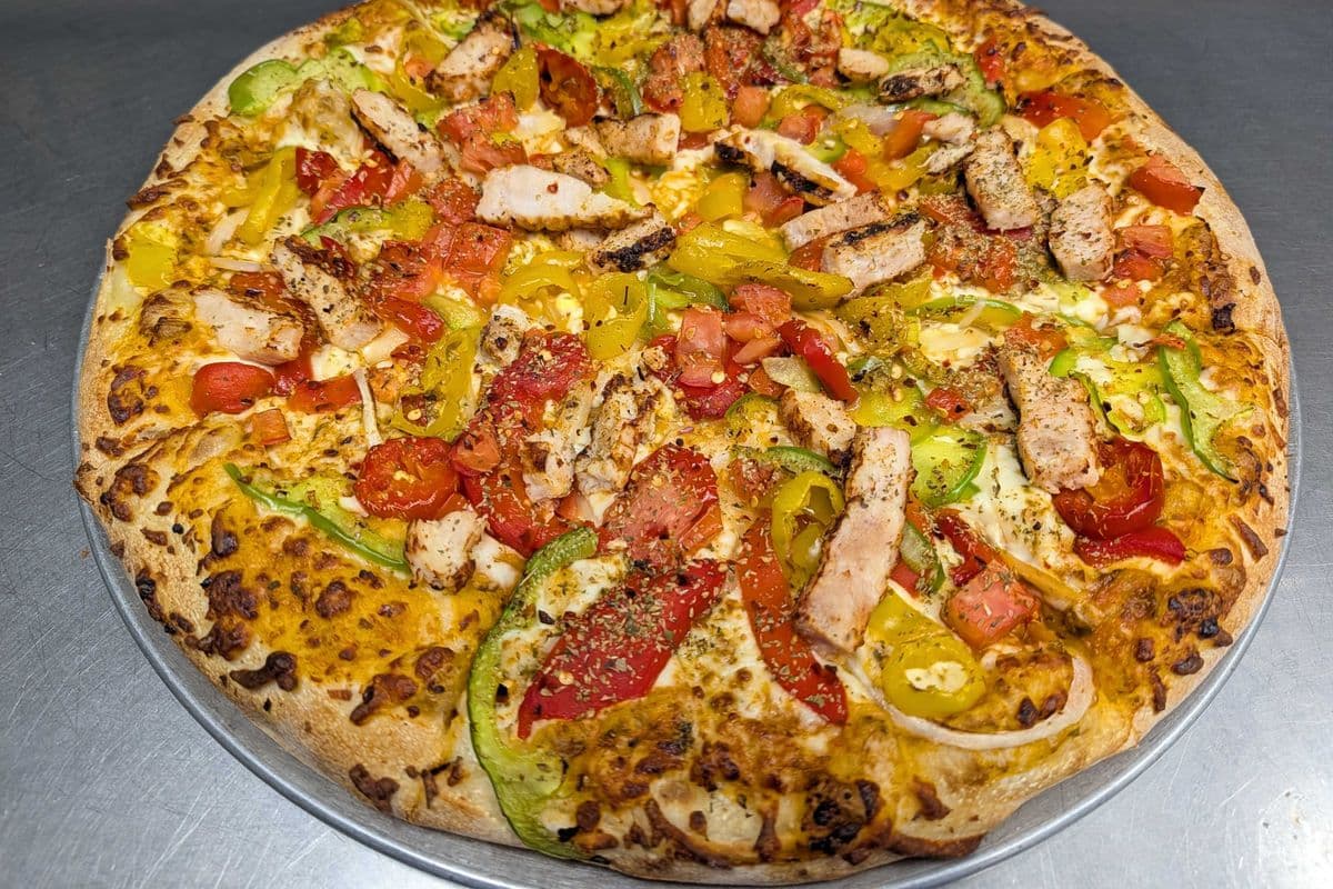 *NEW* Medium Butter Chicken Pizza