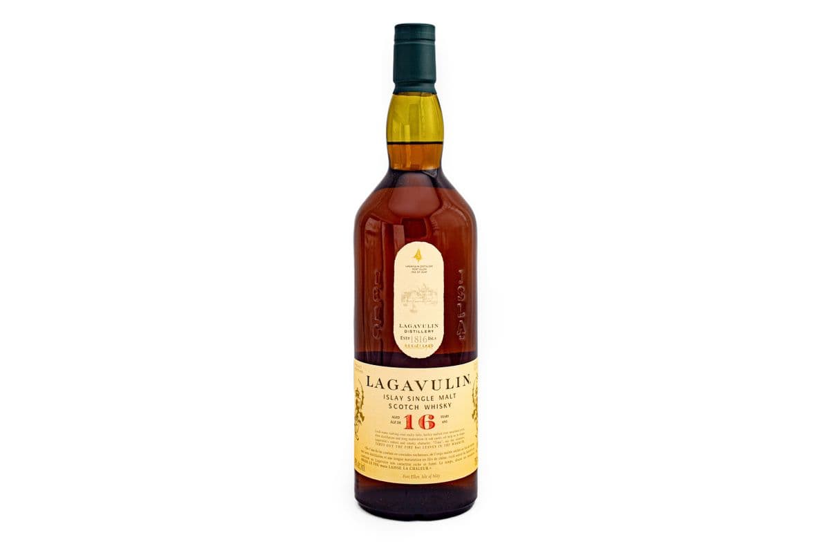 Lagavulin 16 Years (1 x 750 ml)