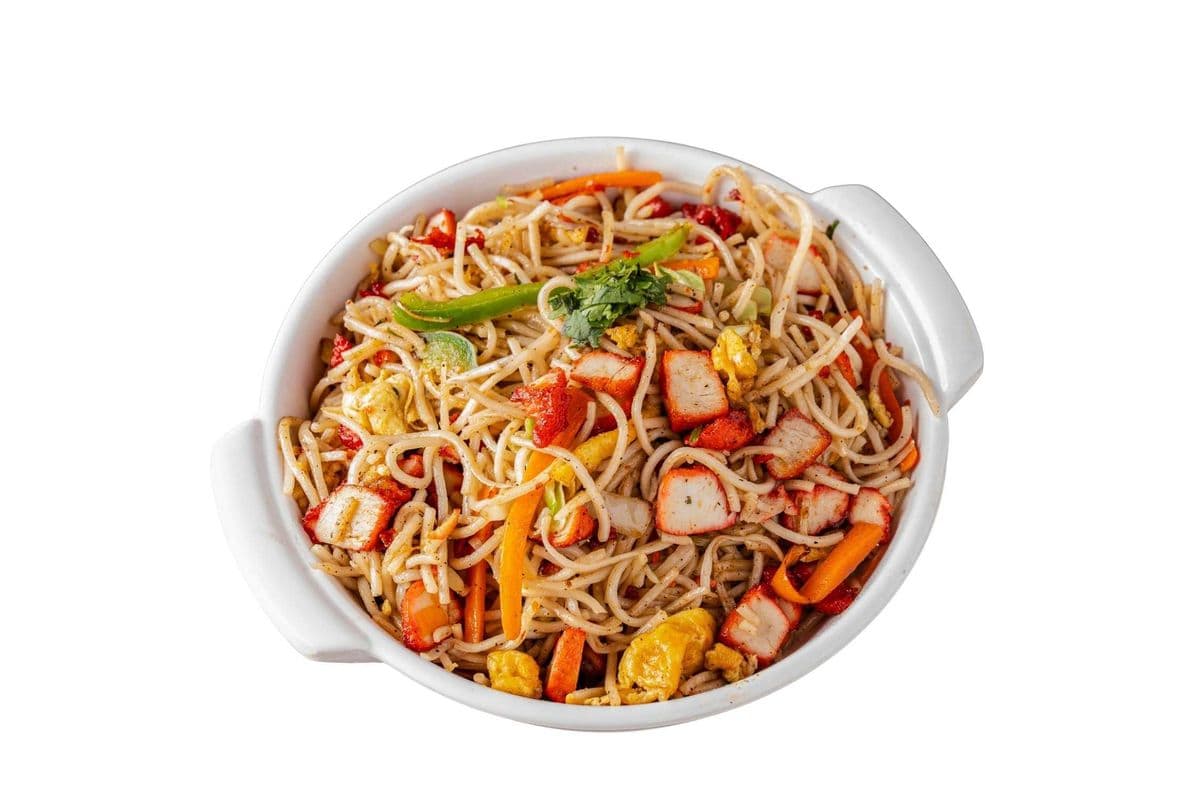 Schezwan Chicken Noodles