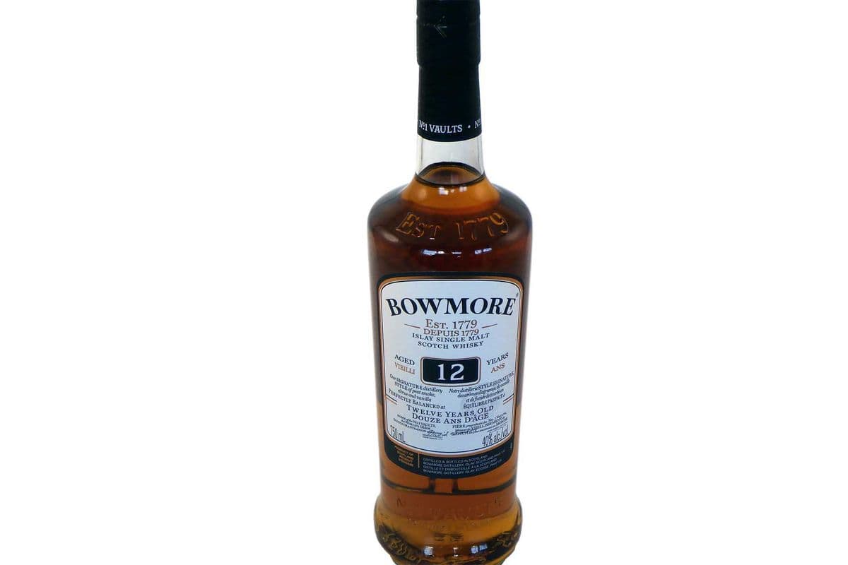 Bowmore 12 Year (1 x 750 ml)