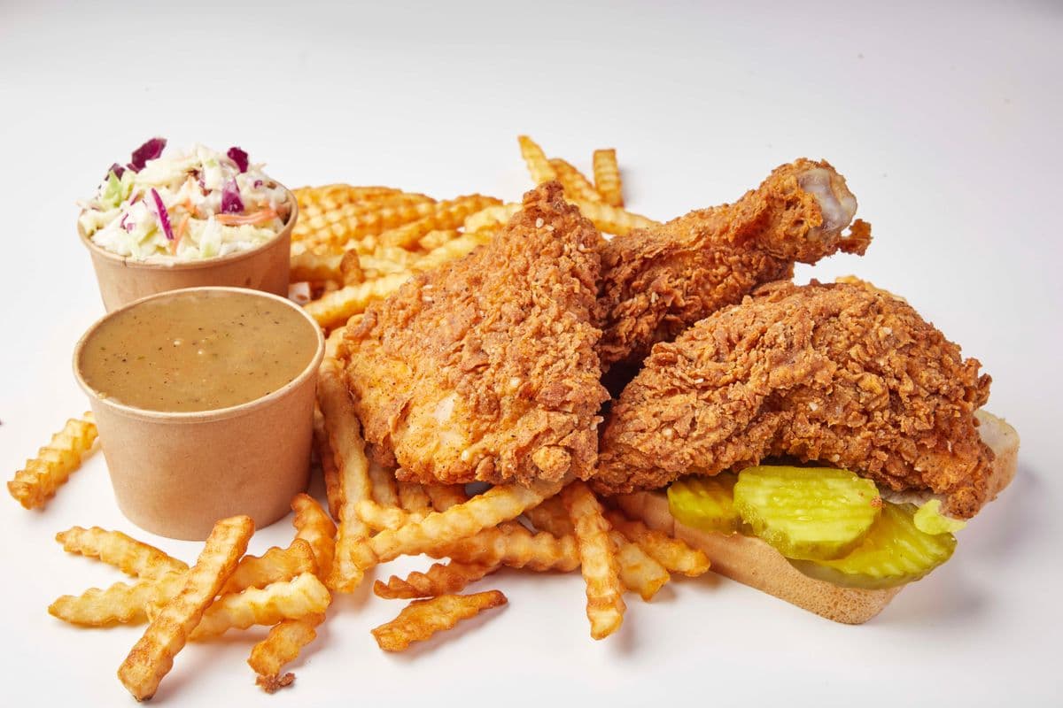 Repas de poulet frit / Fried Chicken Meal